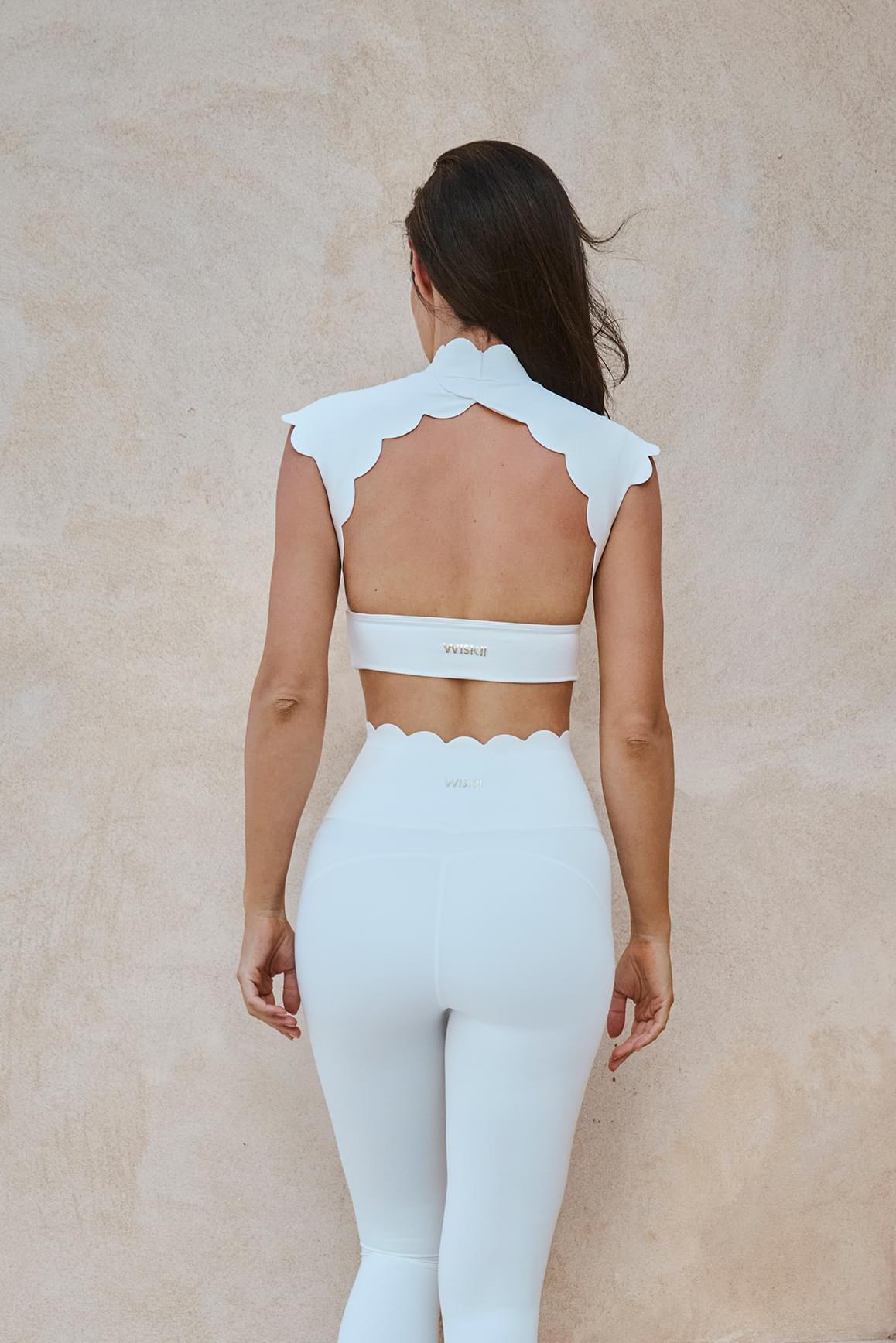 Scallop Cutout Mock Neck Bra - Ivory