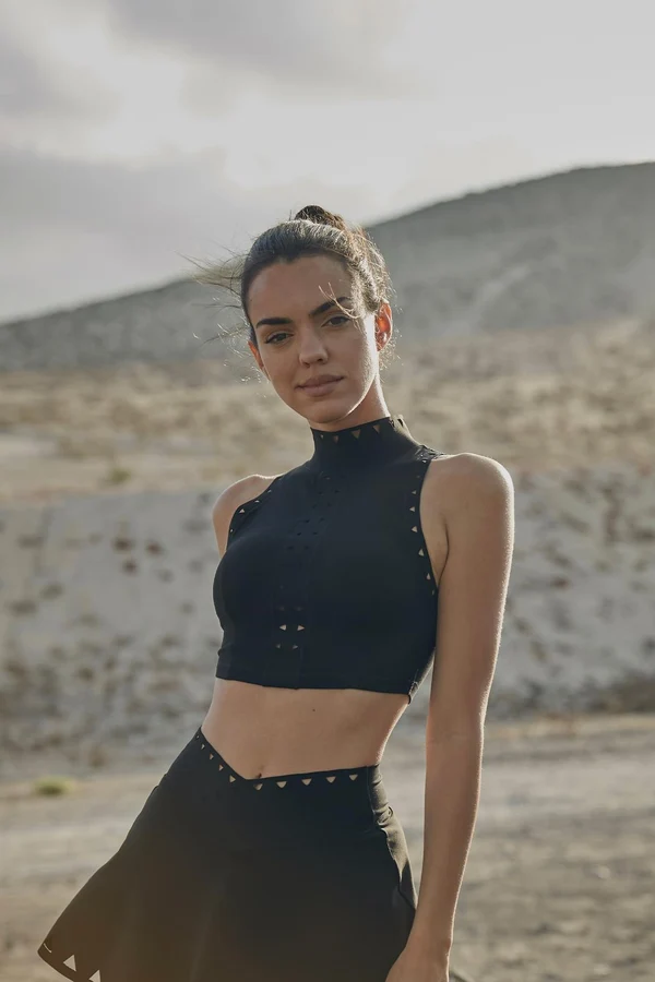 High Neck Laser Cut Leisure Bra - Black