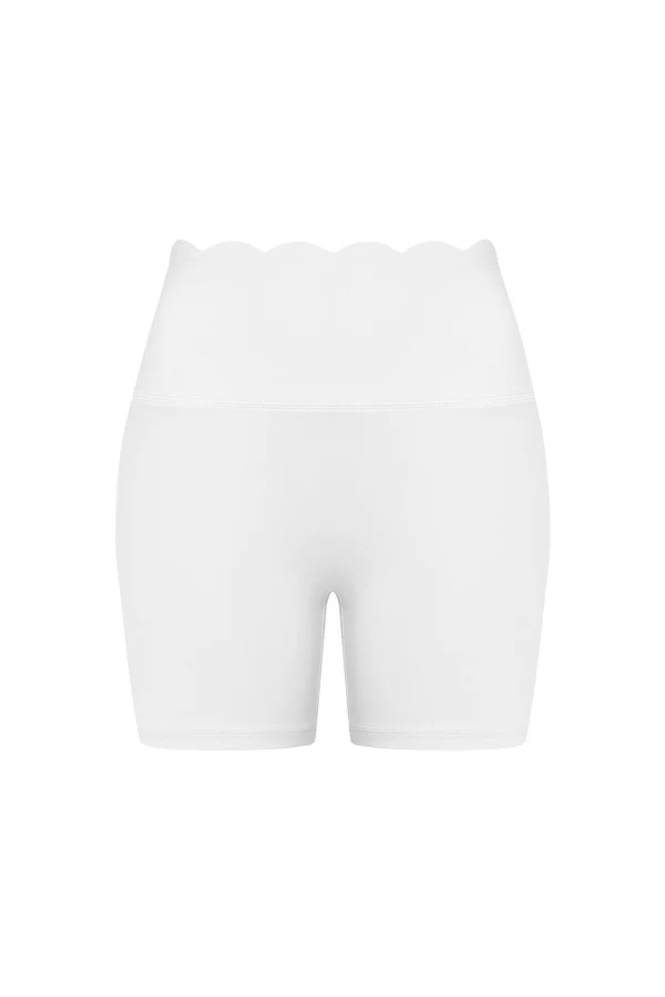 High-Waist Scallop Scrunch Short - Ivory