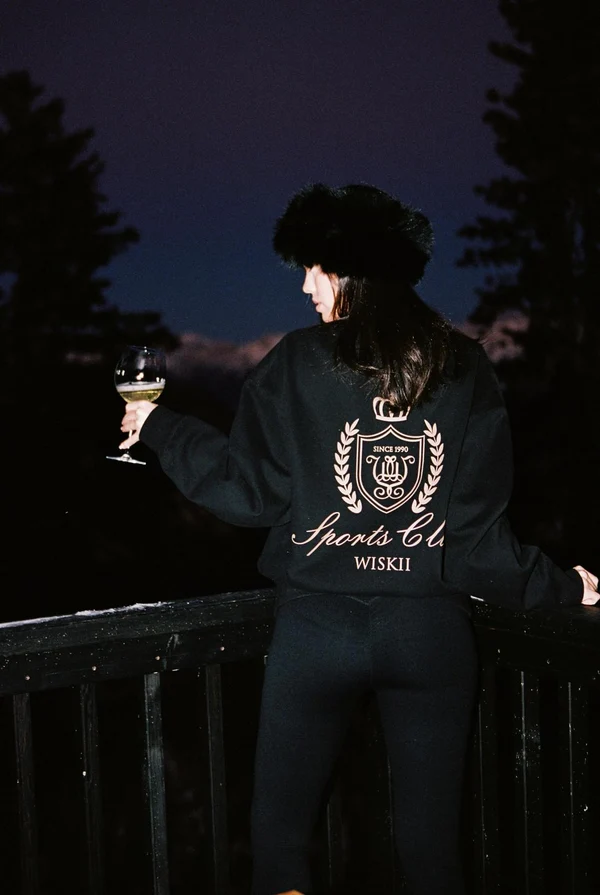 Retro Warm V-Neck Sweatshirt - Black