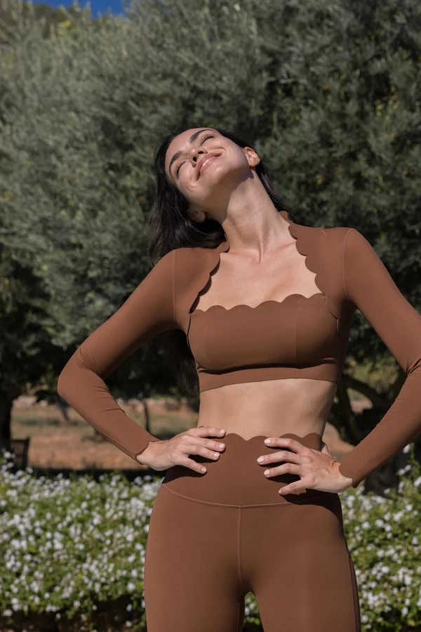 Scallop Cropped Long Sleeve Top - Roasted Cocoa